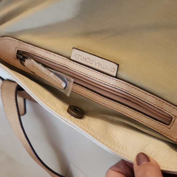 Cynthia Rowley Genuine Leather Cream Leather Tote Bag 15” x 15” - Picture 8 of 9